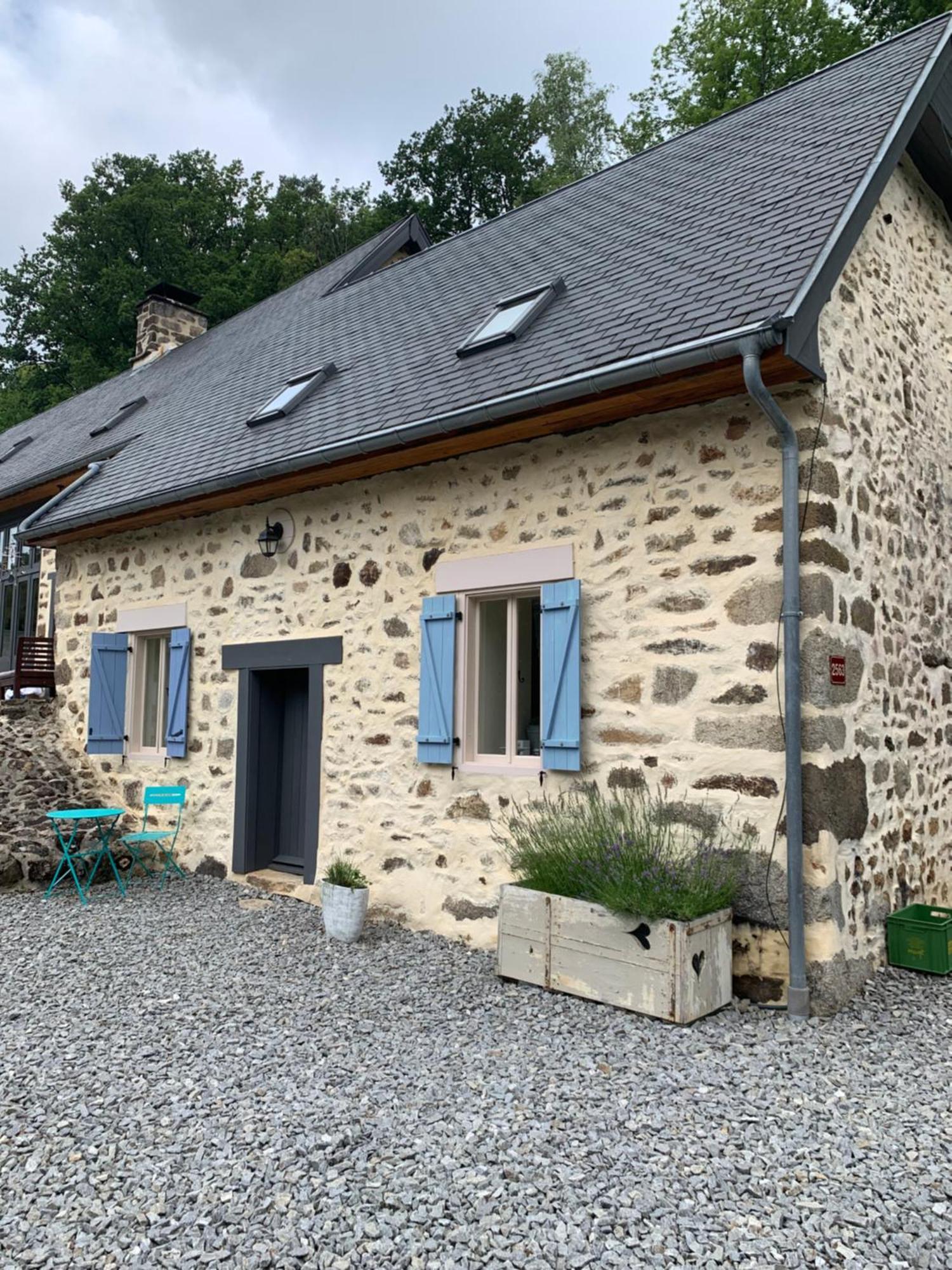 Gite Maison Du Trottoir, Sussac Exterior photo